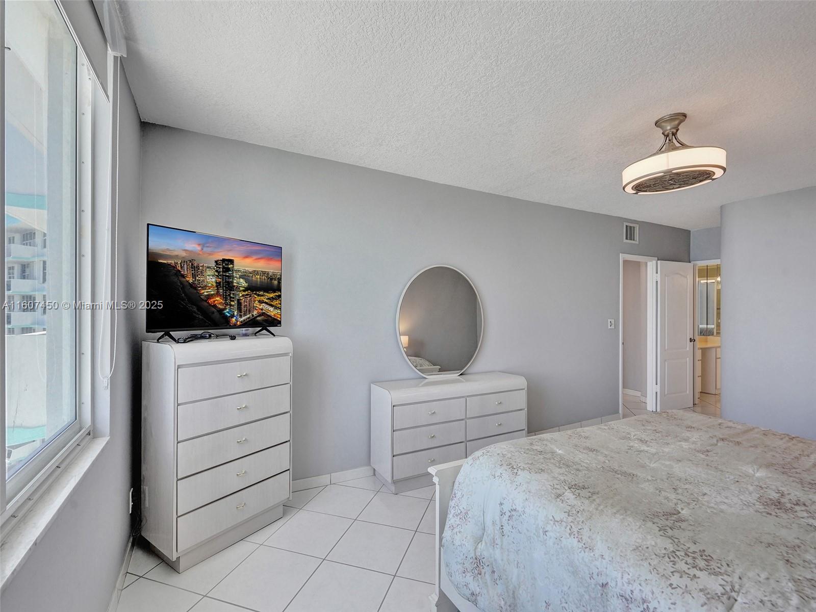 SEA AIR TOWERS CONDO - Residential Lease