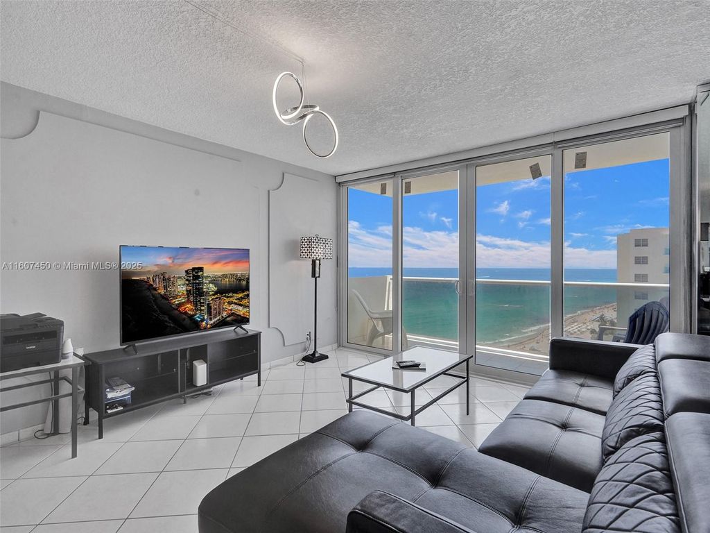 Photo of 3725 S Ocean Dr #1506, Hollywood, FL 33019 (MLS # A11607450)