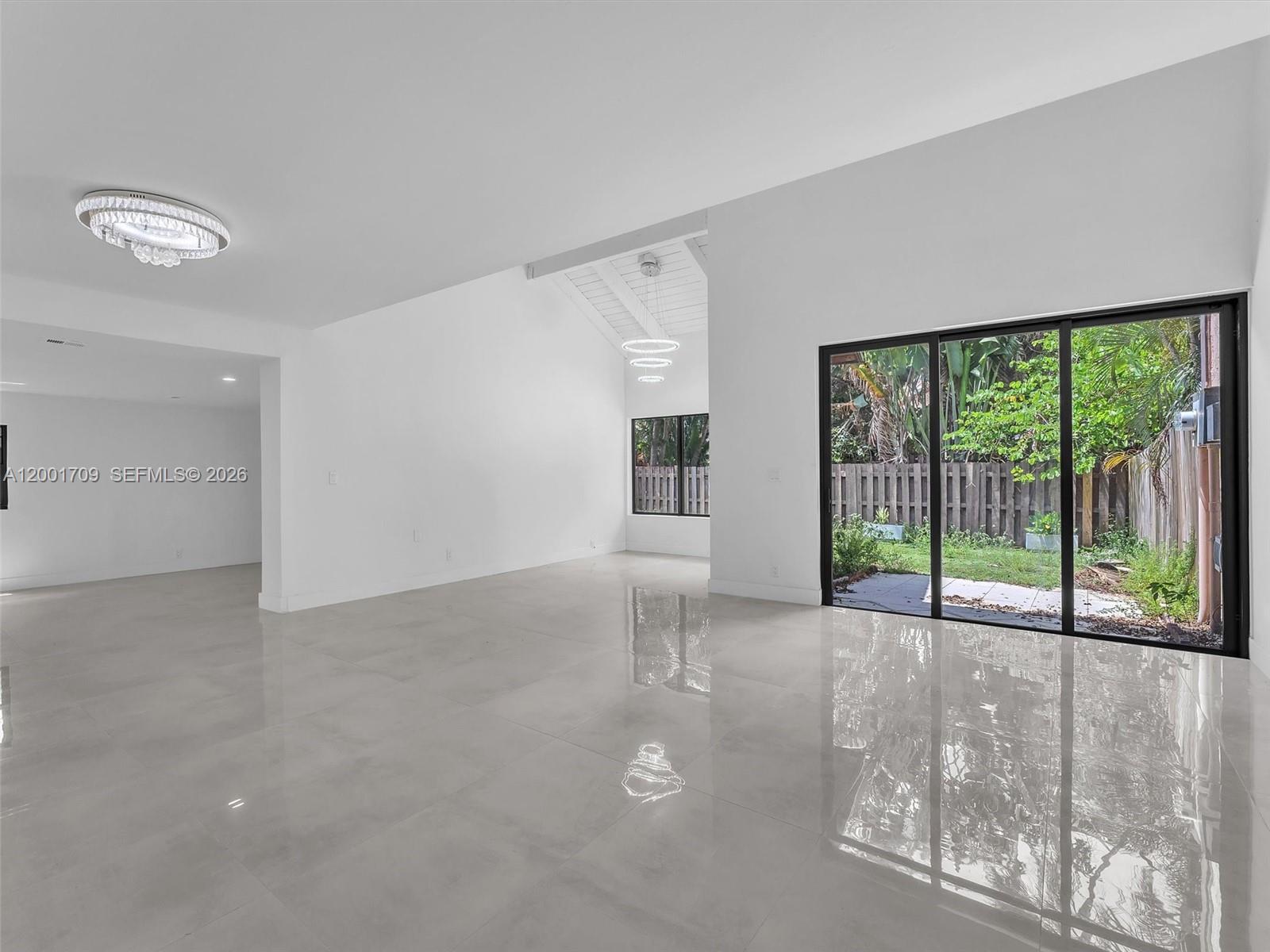 TAMERLANE - Residential