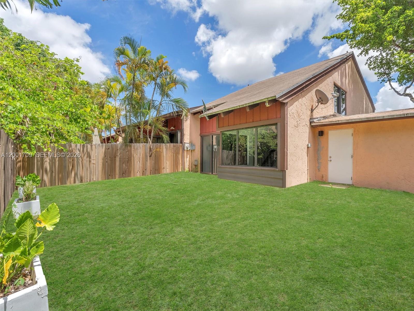 TAMERLANE - Residential