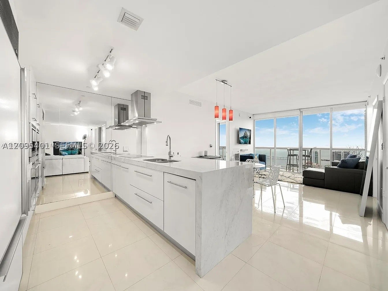 495 Brickell Ave 5505