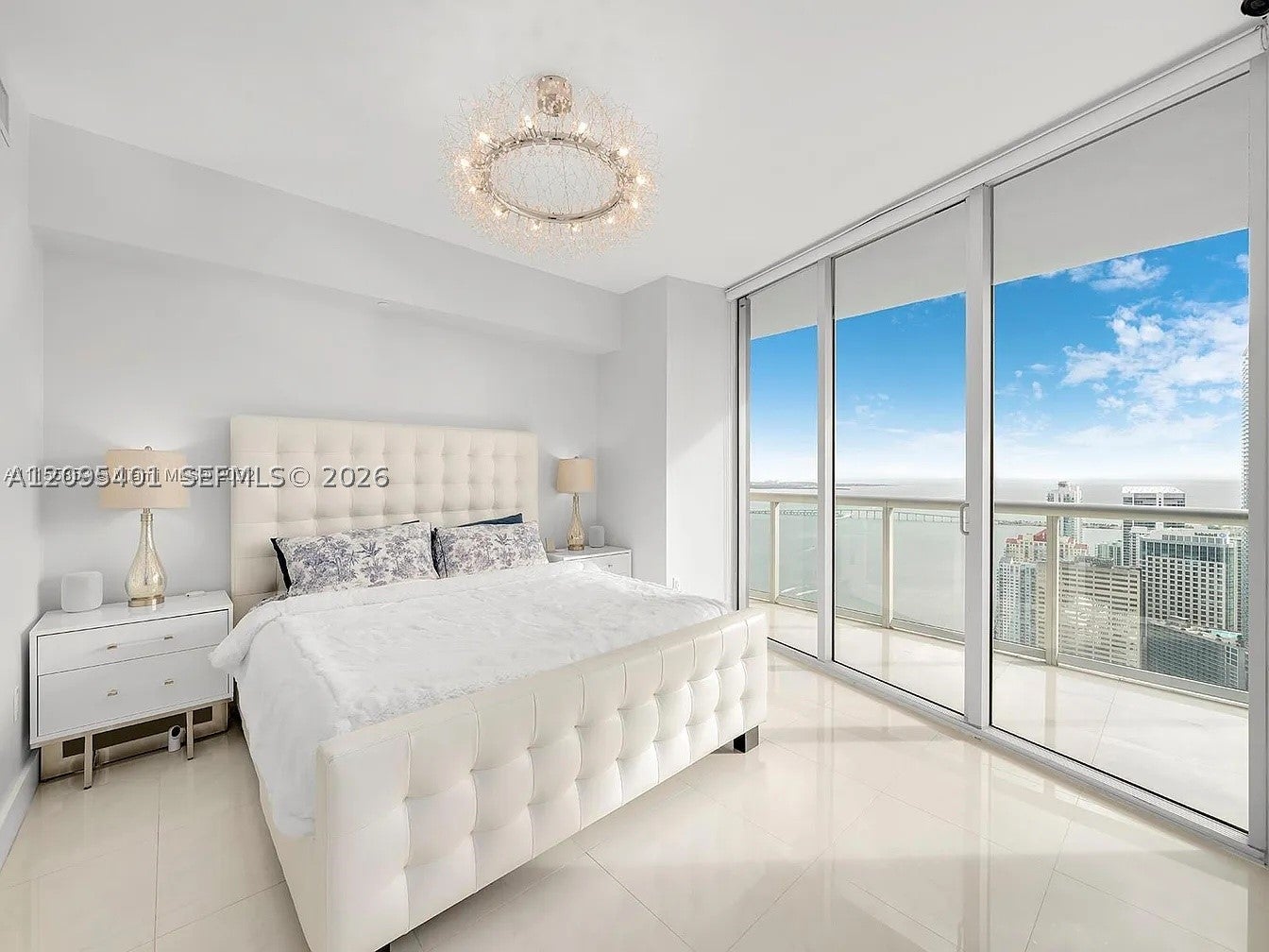 495 Brickell Ave 5505