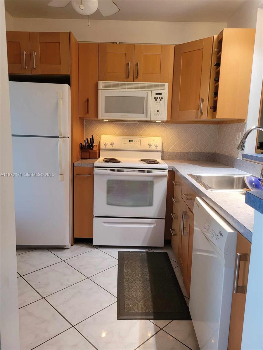 GLADIOLA GARDENS CONDO - Residential