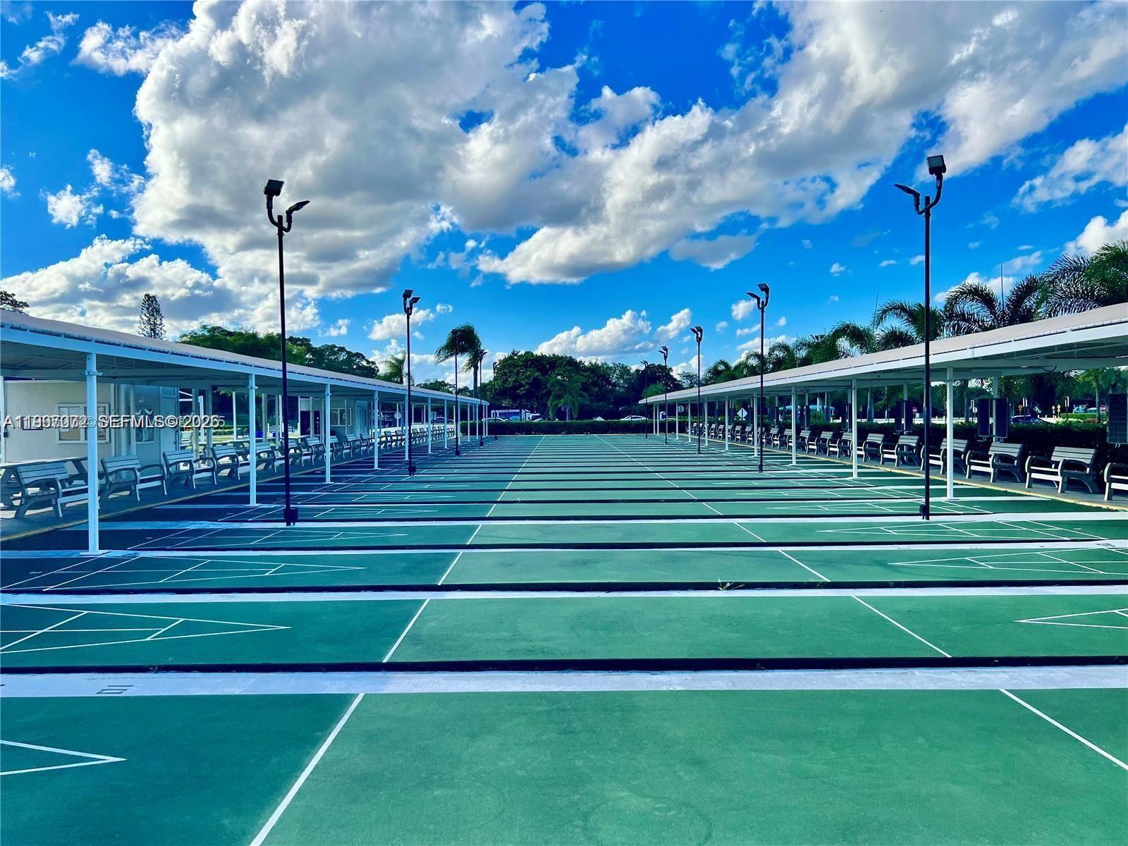 LYNDHURST N CONDO - Residential