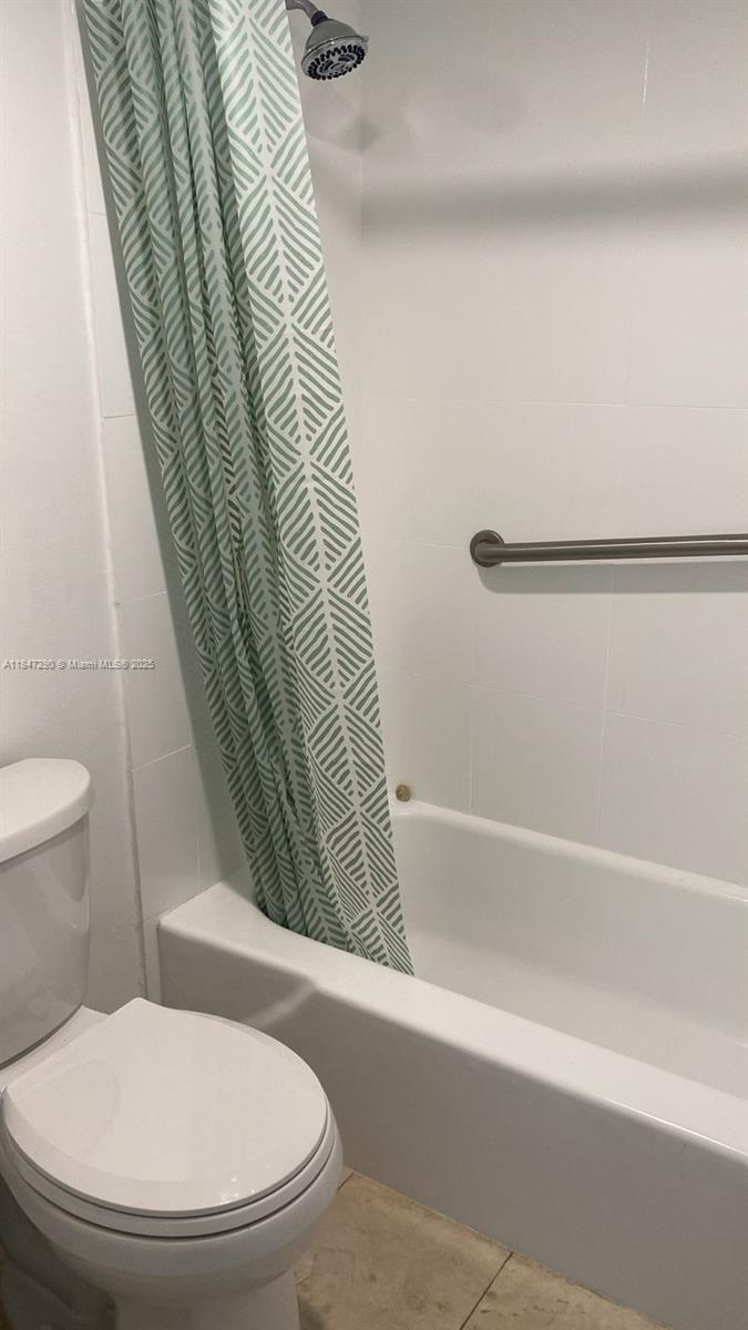 ARLEN HOUSE CONDO - Residential