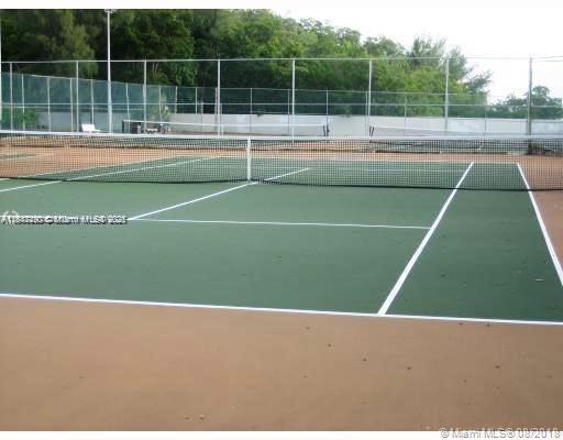 ARLEN HOUSE CONDO - Residential