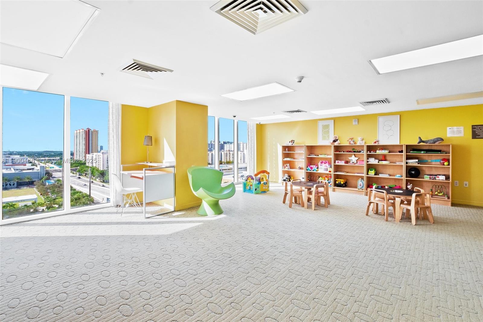 LA PERLA CONDO - Residential