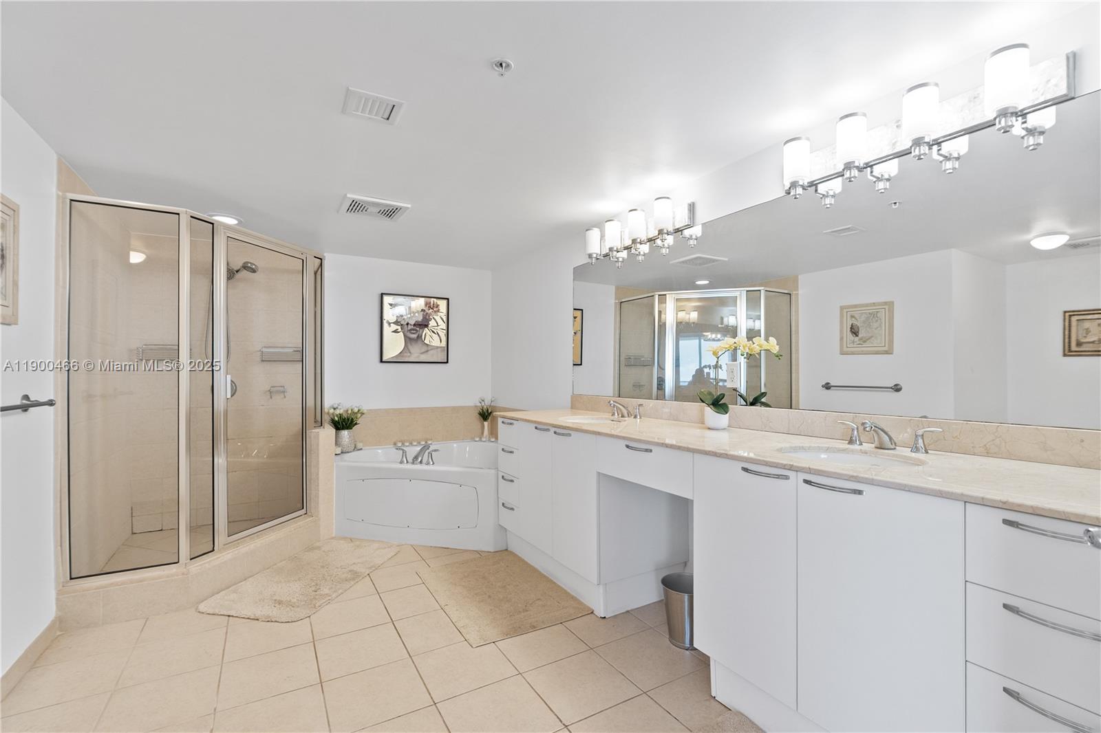 LA PERLA CONDO - Residential