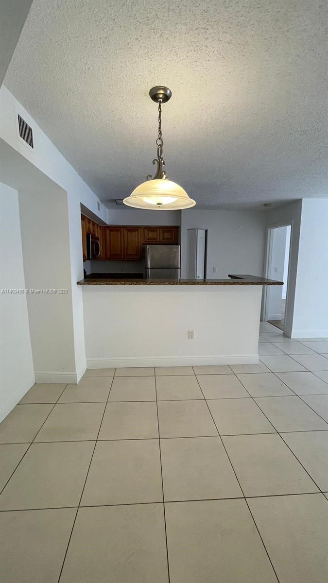 ST ANDREWS CONDO - Residential Lease