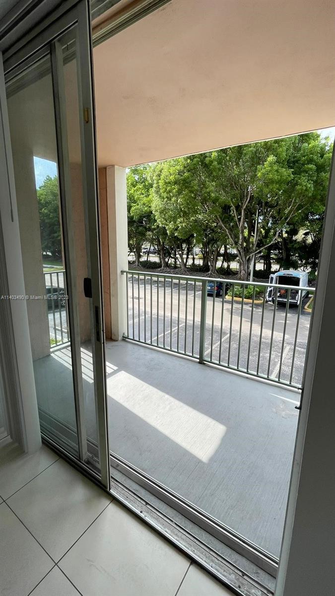 ST ANDREWS CONDO - Residential Lease