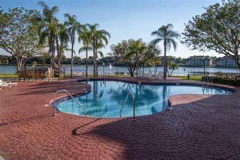 LAKEVIEW CLUB CONDO - Residential Lease