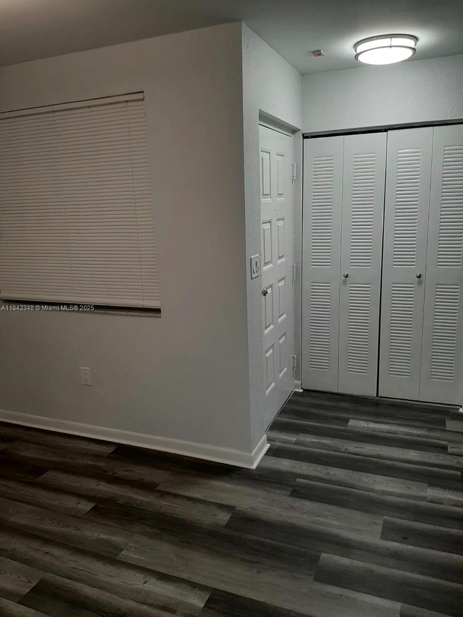 LAKEVIEW CLUB CONDO - Residential Lease