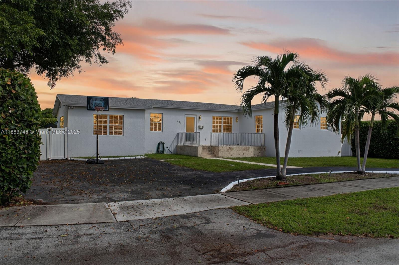 CORAL WAY VILLAGE SEC A P - Residential