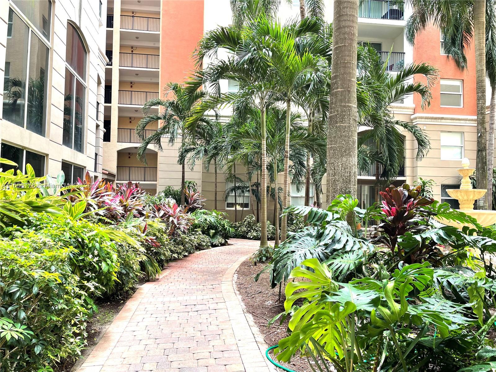 PORTO BELLAGIO CONDO - Residential Lease