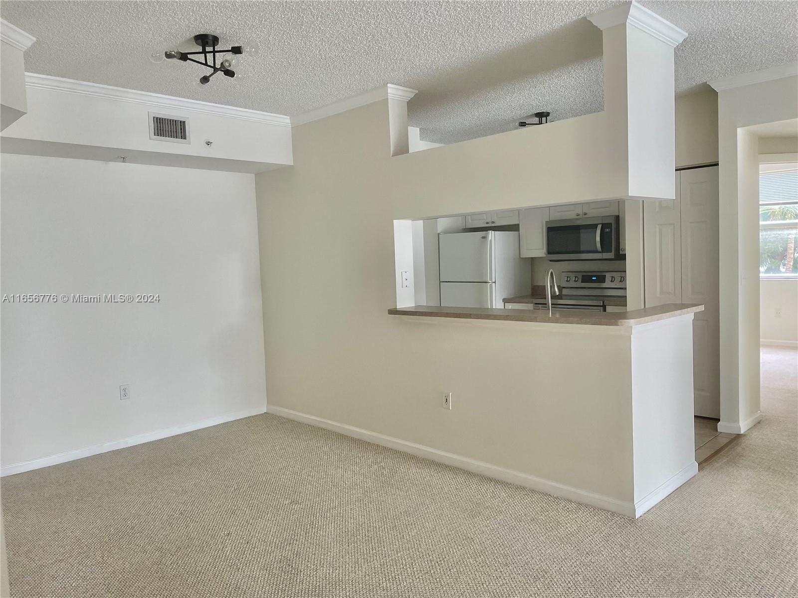 PORTO BELLAGIO CONDO - Residential Lease