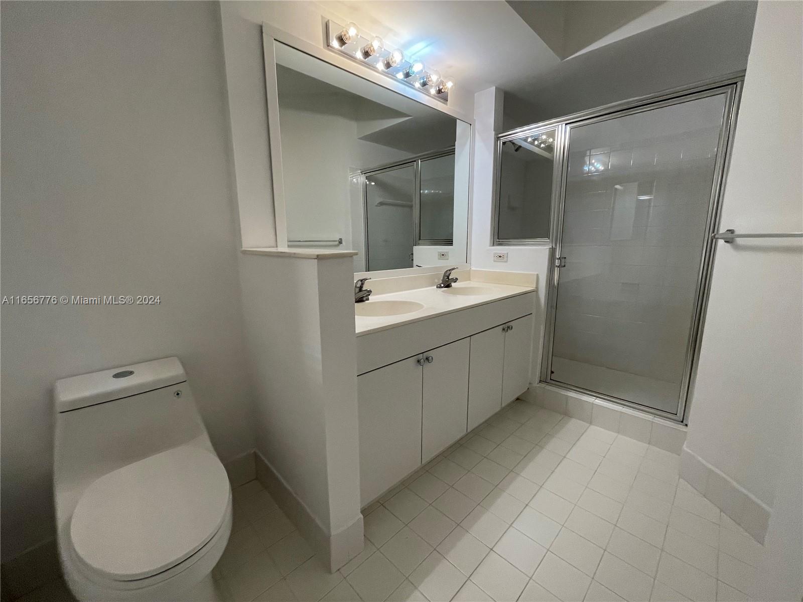 PORTO BELLAGIO CONDO - Residential Lease