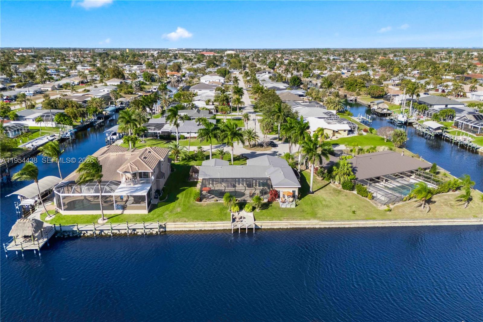 CAPE CORAL - Residential