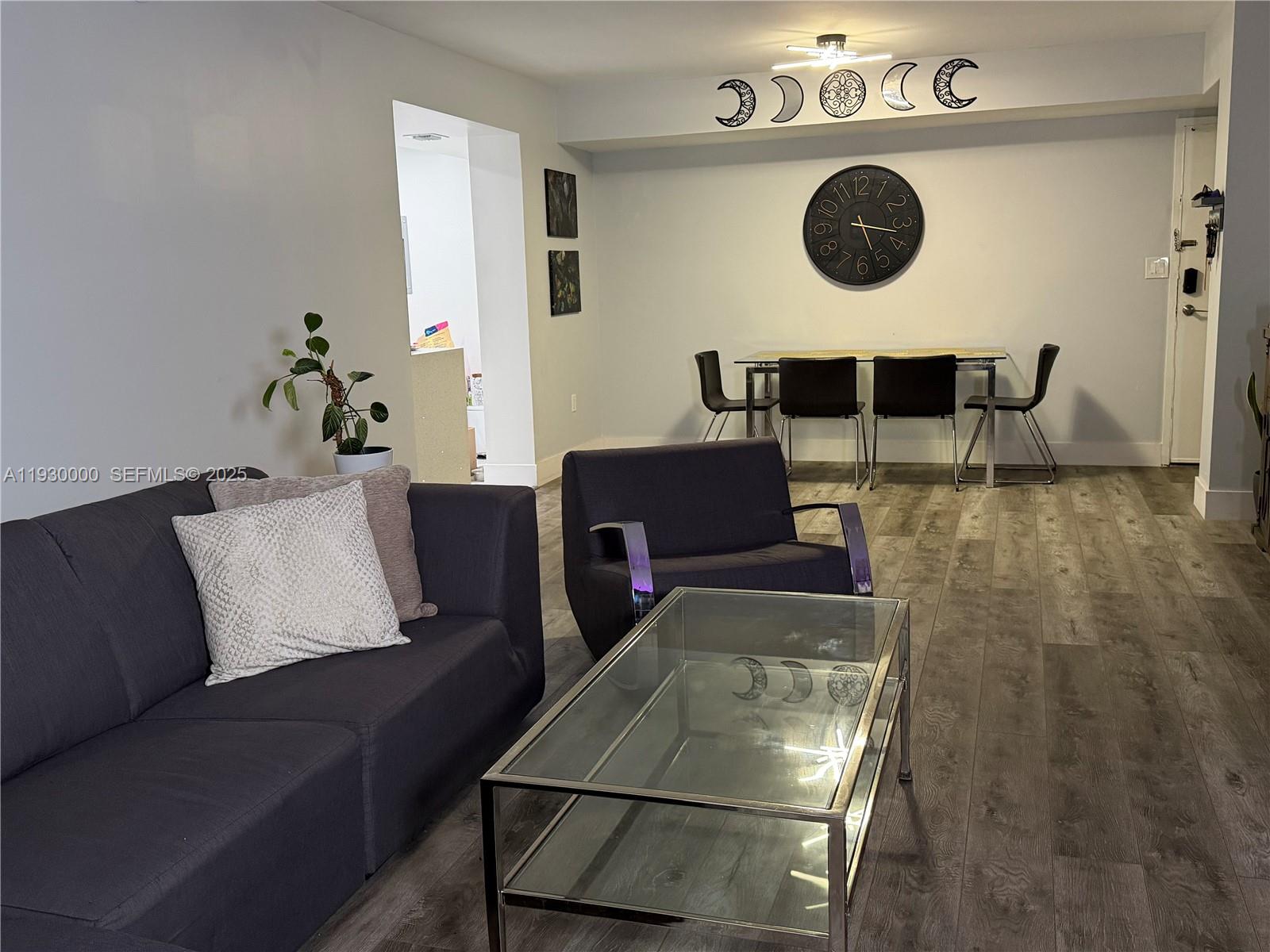 PLAZA TOWERS NORTH CONDO - Residential Lease