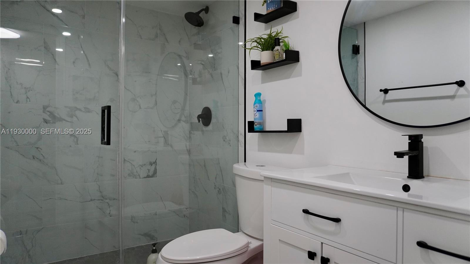 PLAZA TOWERS NORTH CONDO - Residential Lease