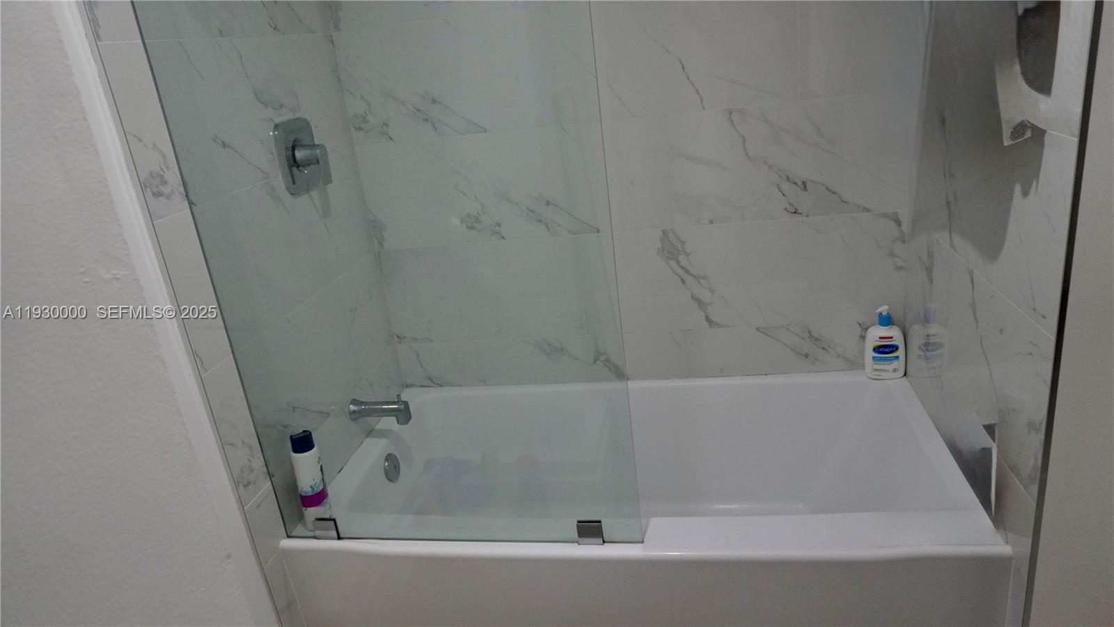 PLAZA TOWERS NORTH CONDO - Residential Lease