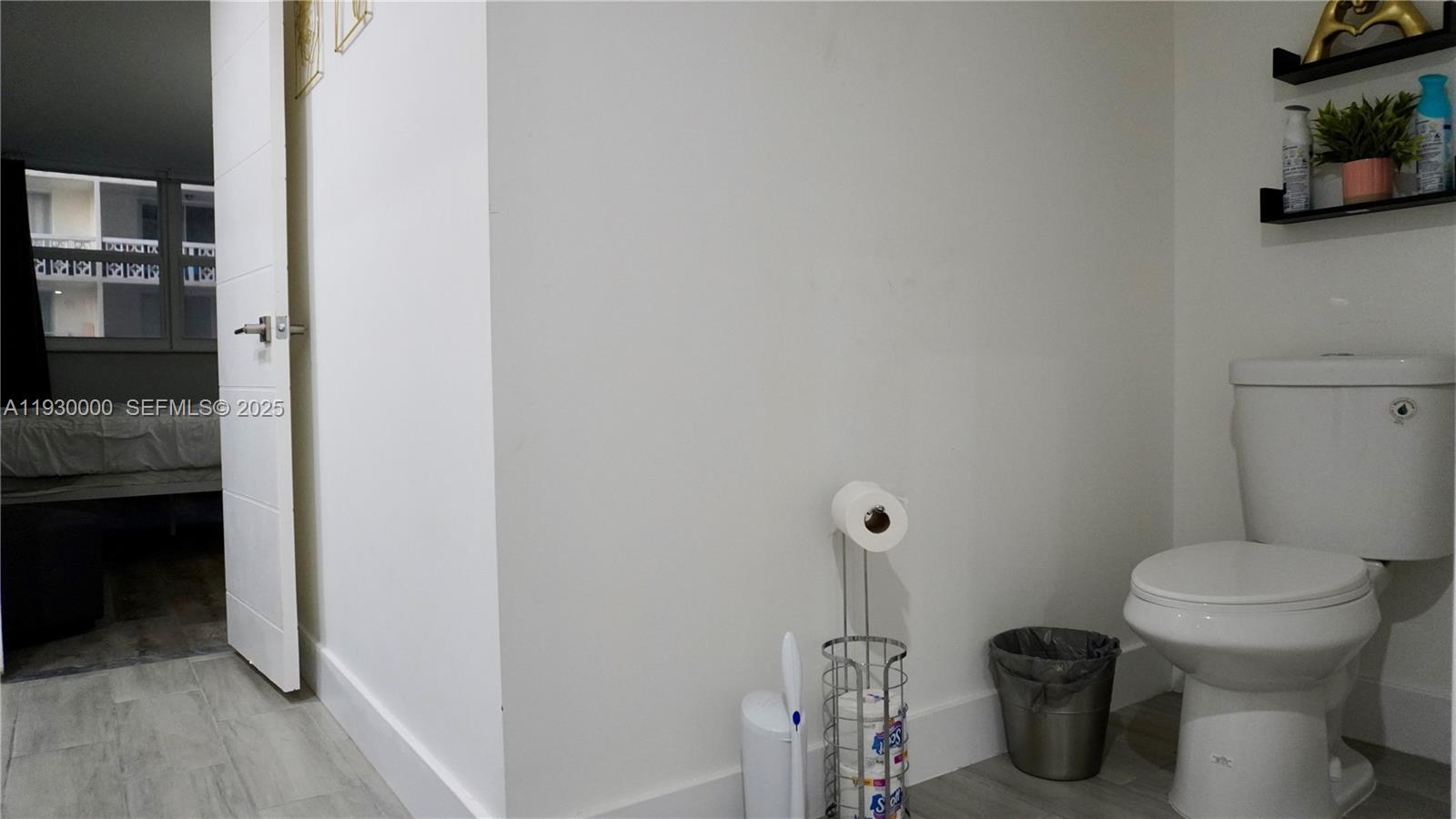 PLAZA TOWERS NORTH CONDO - Residential Lease