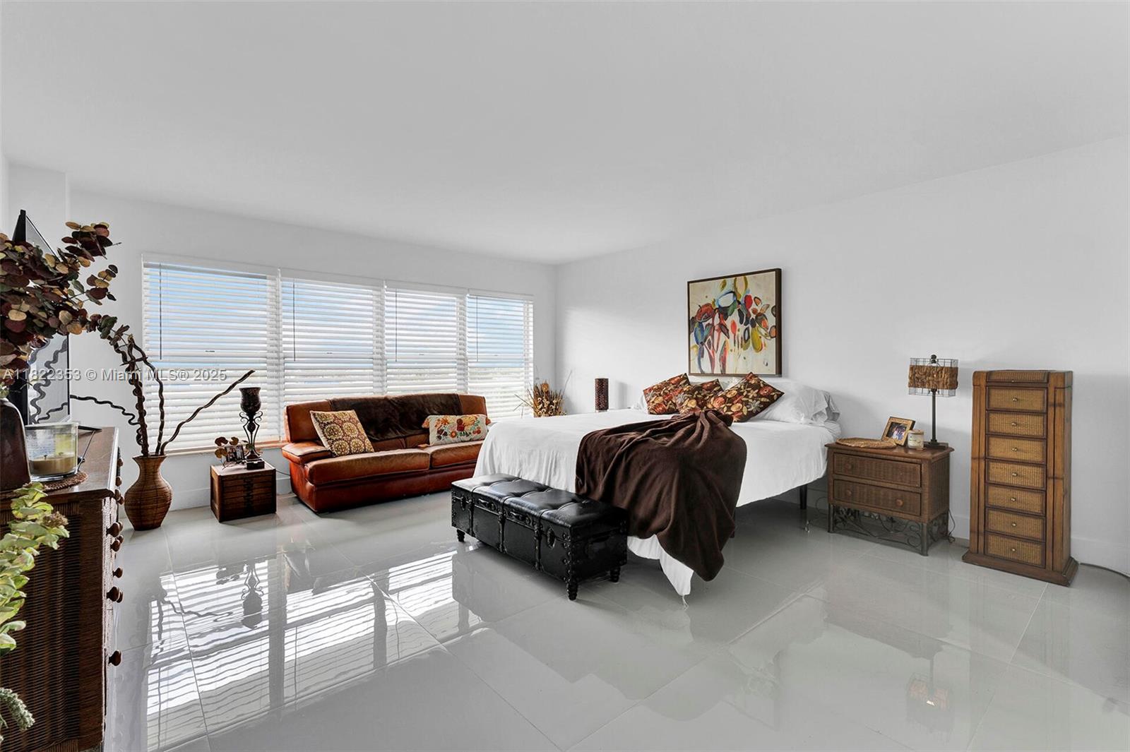 PLAYA DEL MAR CONDO - Residential