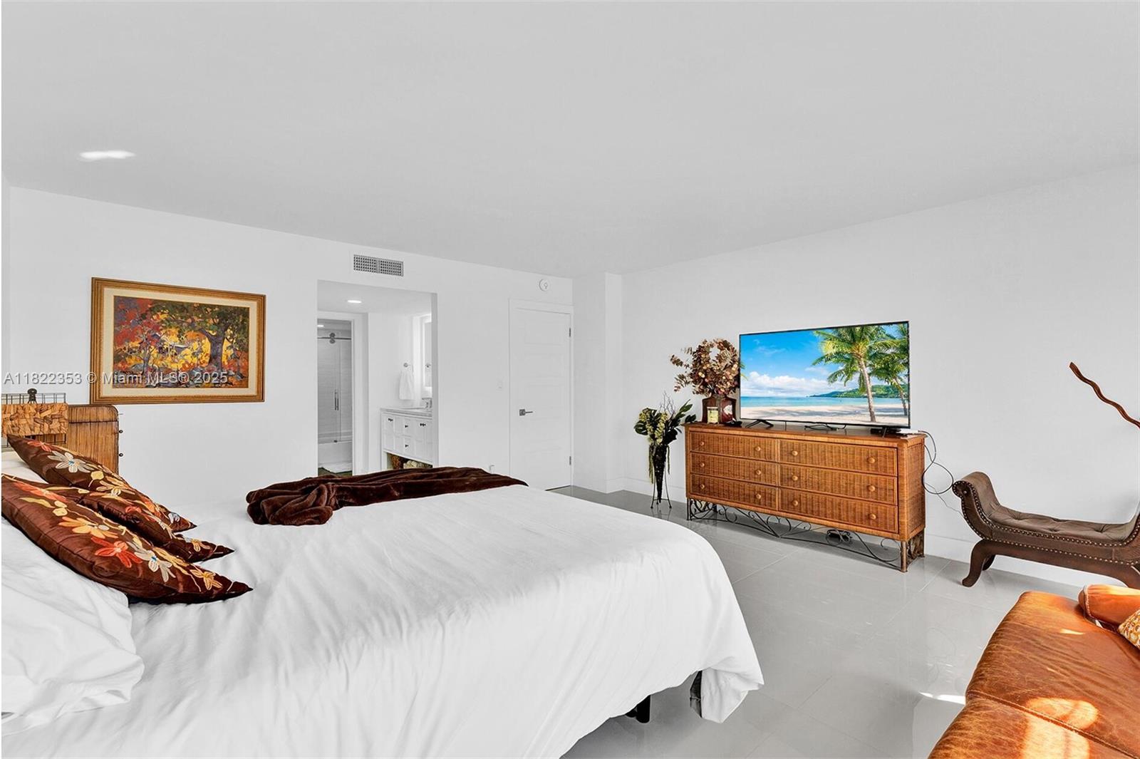 PLAYA DEL MAR CONDO - Residential