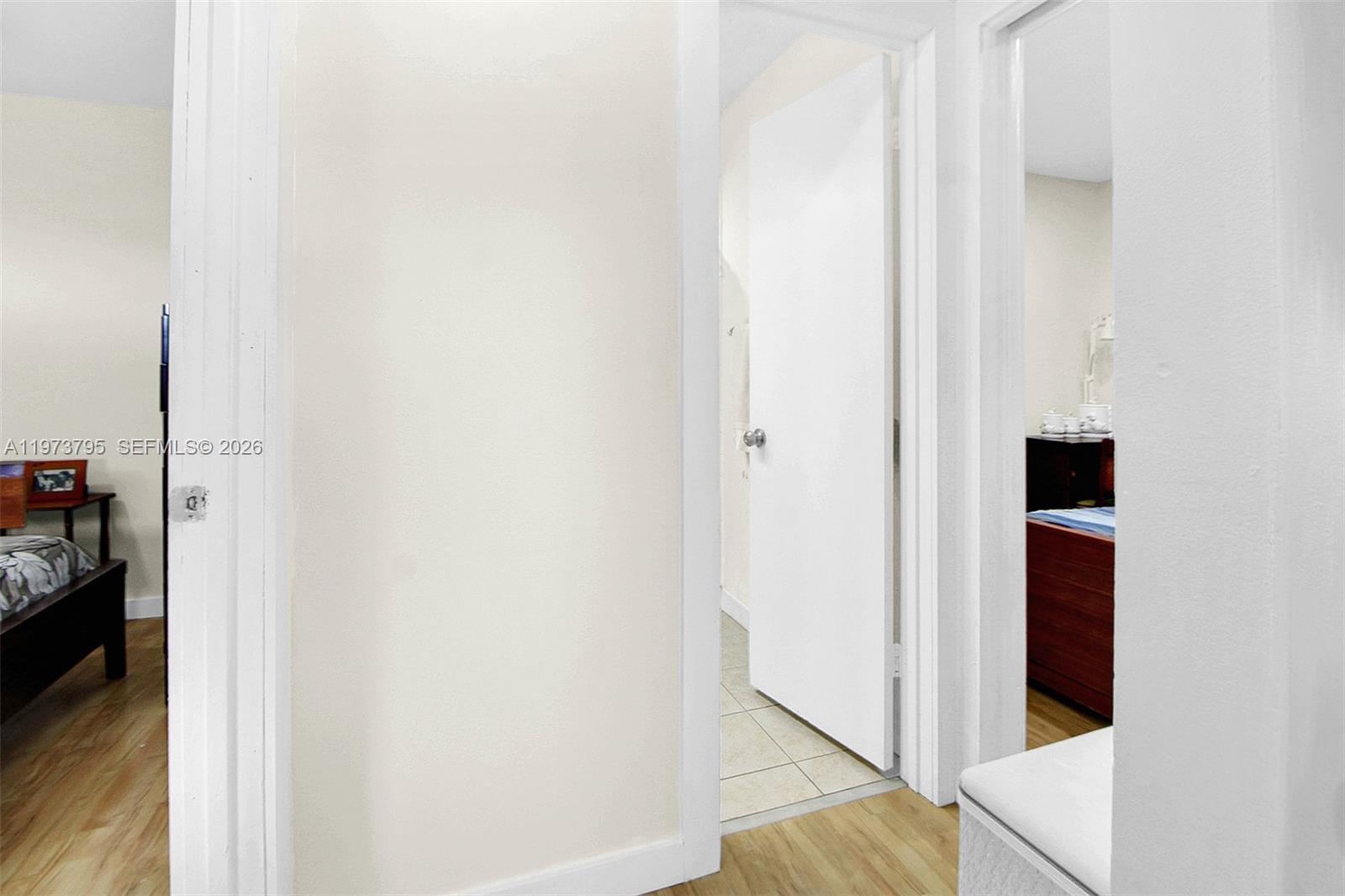 LAKES MEADOW VILG HOMES C - Residential