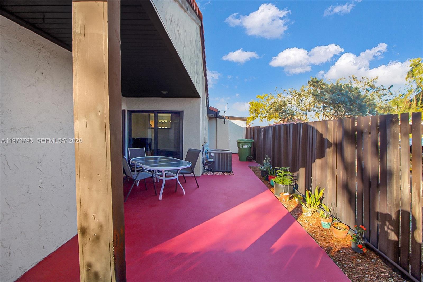 LAKES MEADOW VILG HOMES C - Residential