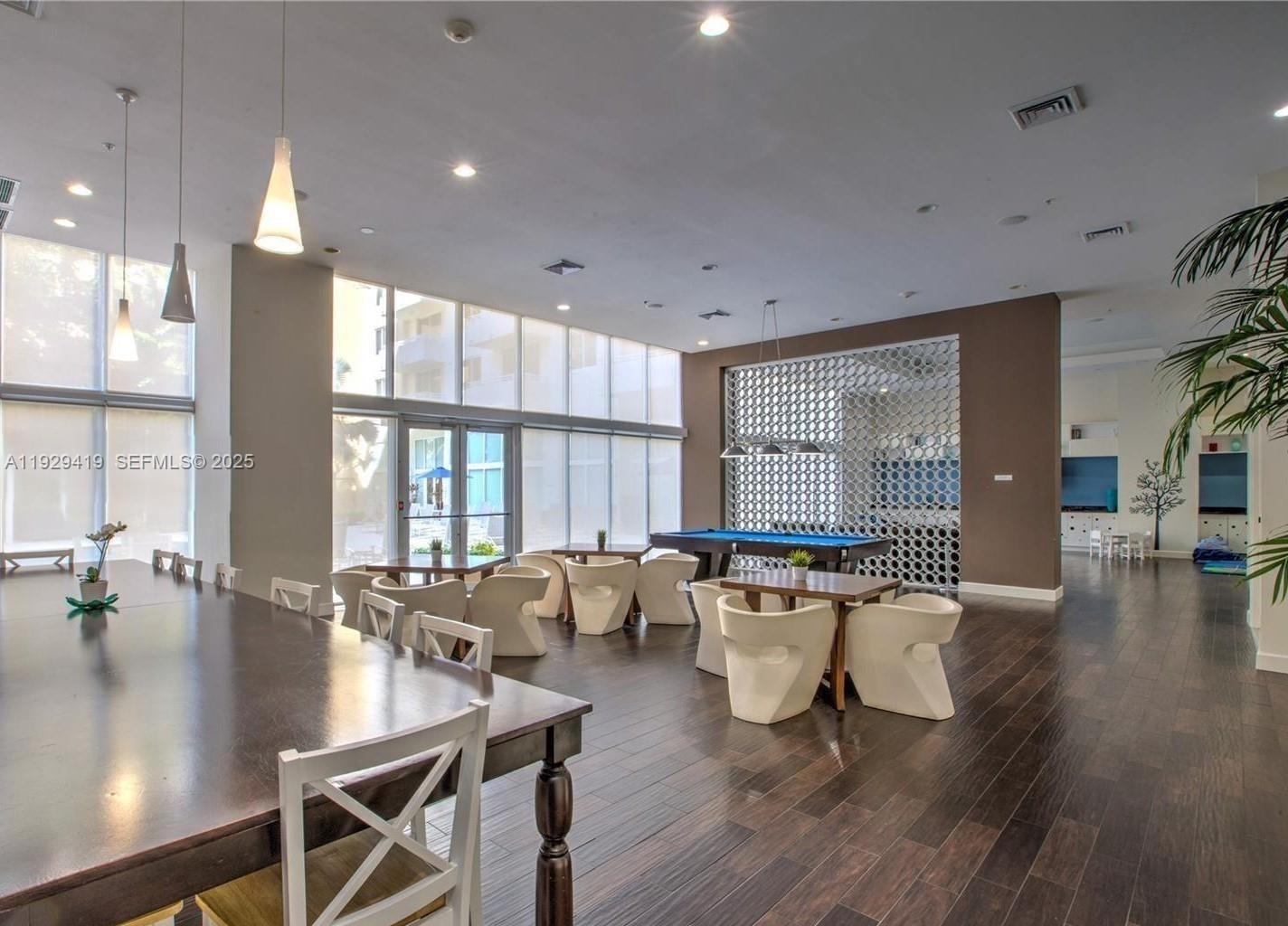 VENTURE AT AVENTURA EAST - Residential Lease