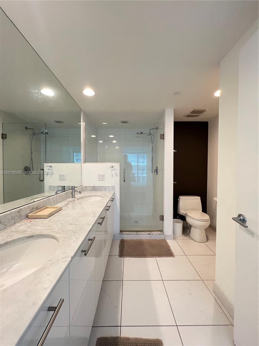500 BRICKELL WEST CONDO - Residential