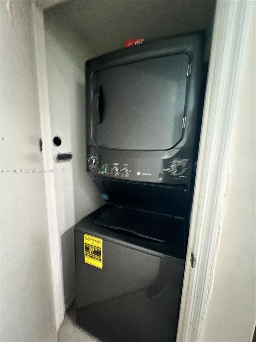 500 BRICKELL WEST CONDO - Residential
