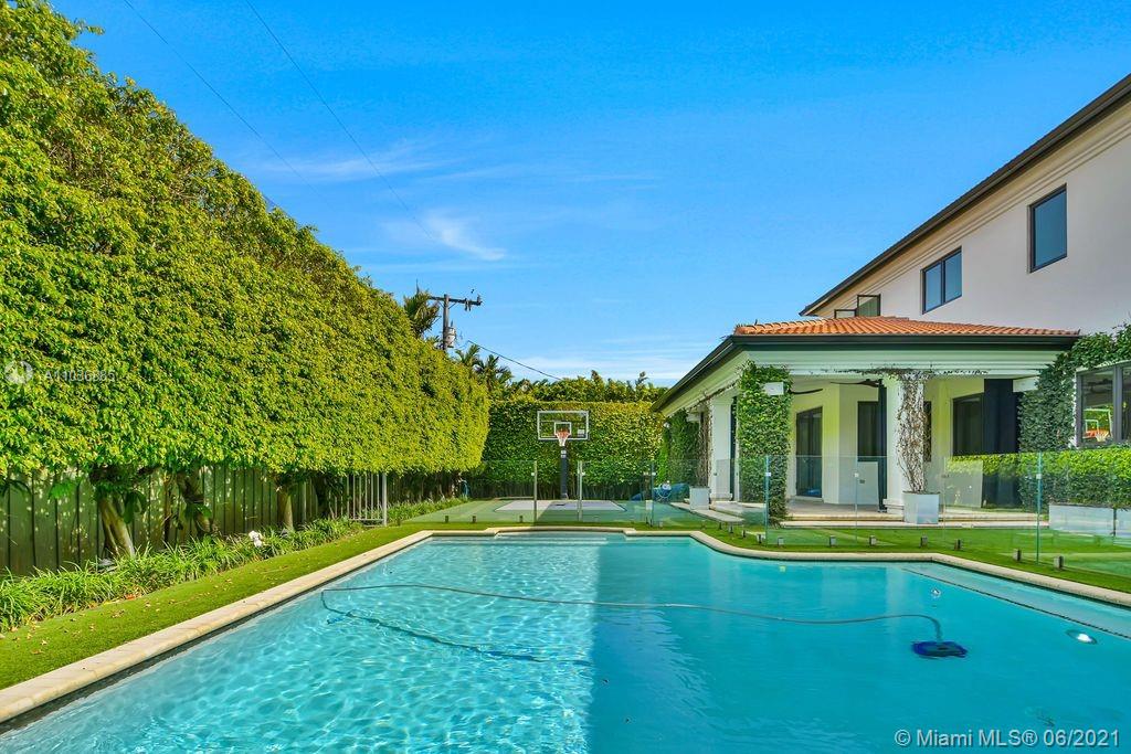 BAY HARBOR ISLAND - Residential