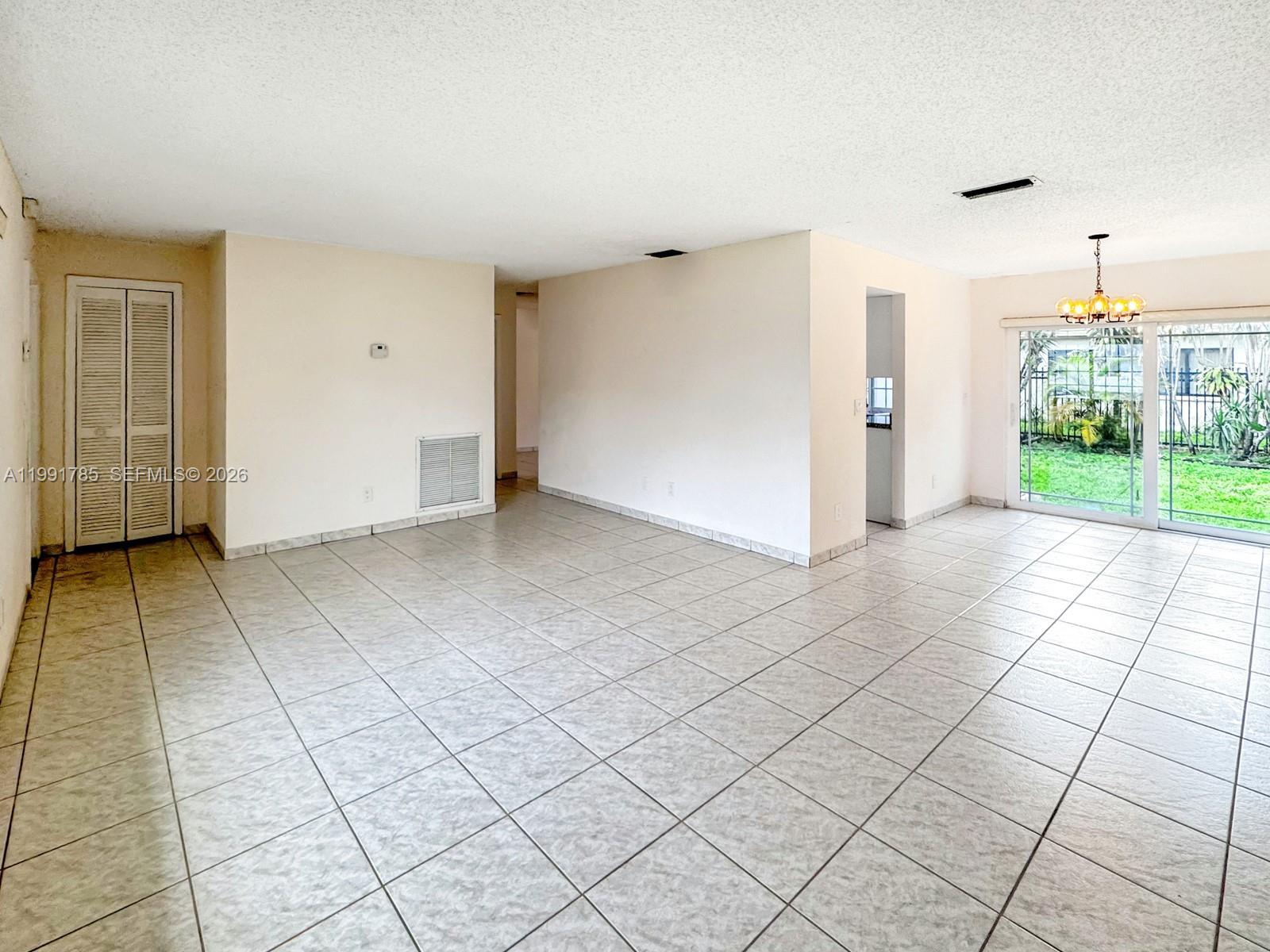 RAINBOW MIRAMAR - Residential