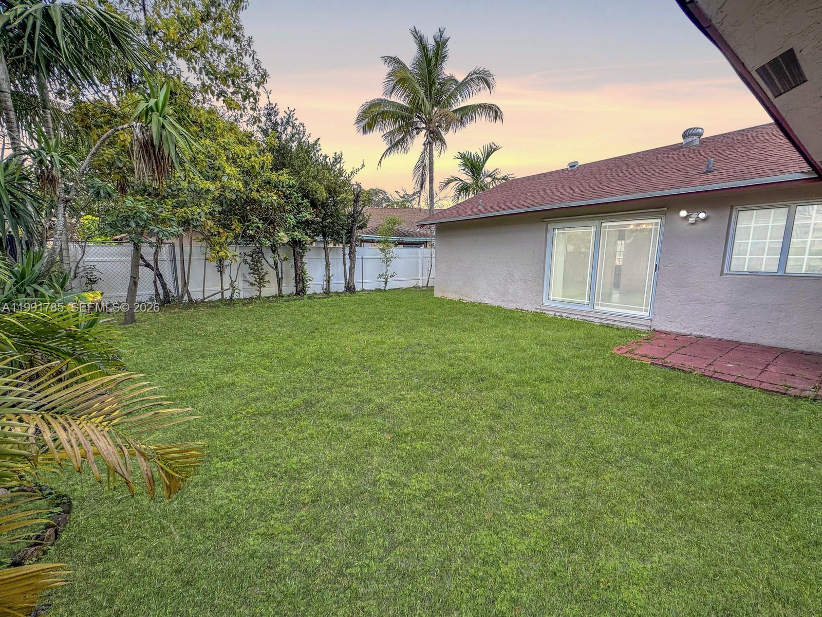 RAINBOW MIRAMAR - Residential