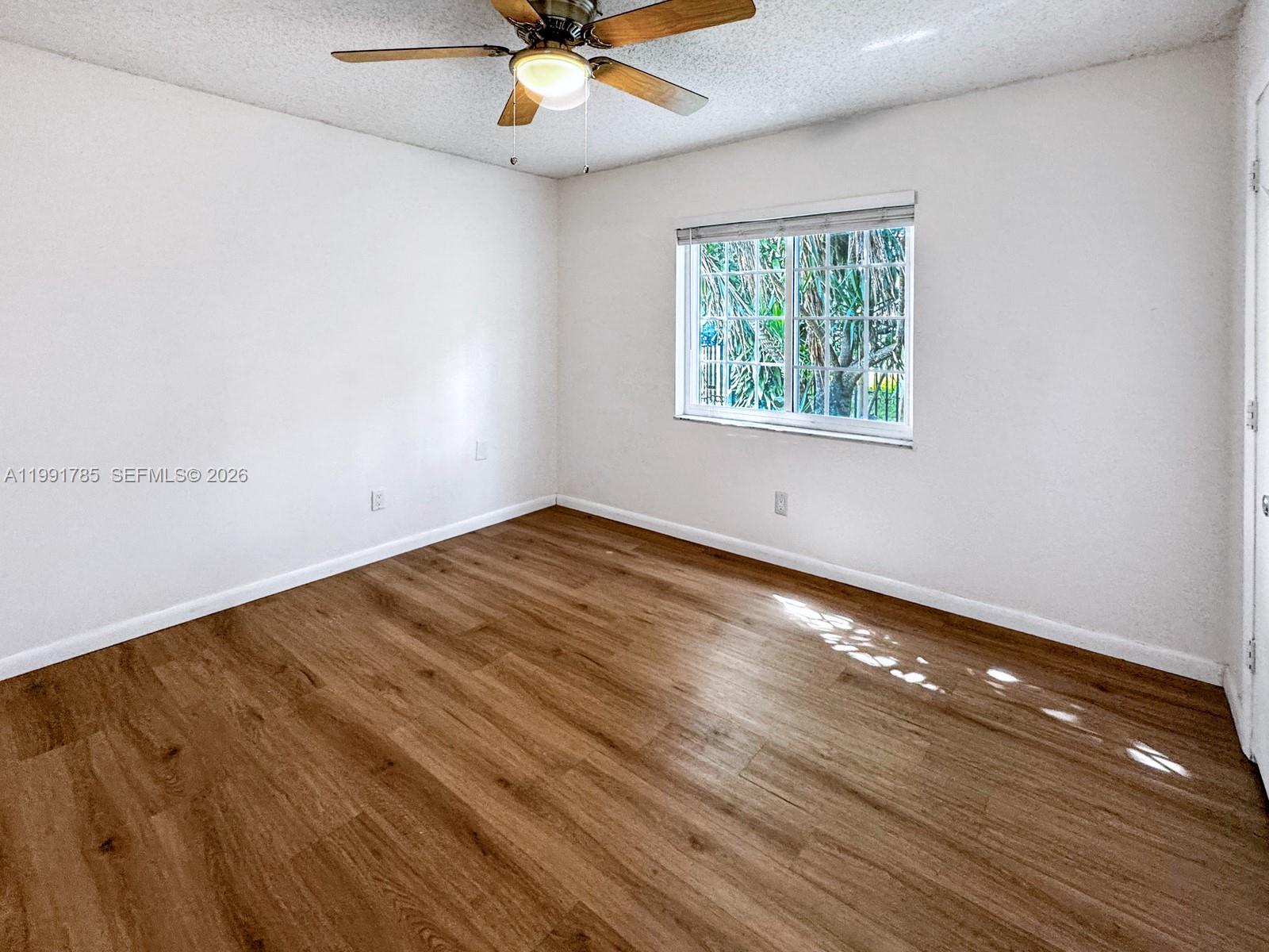 RAINBOW MIRAMAR - Residential