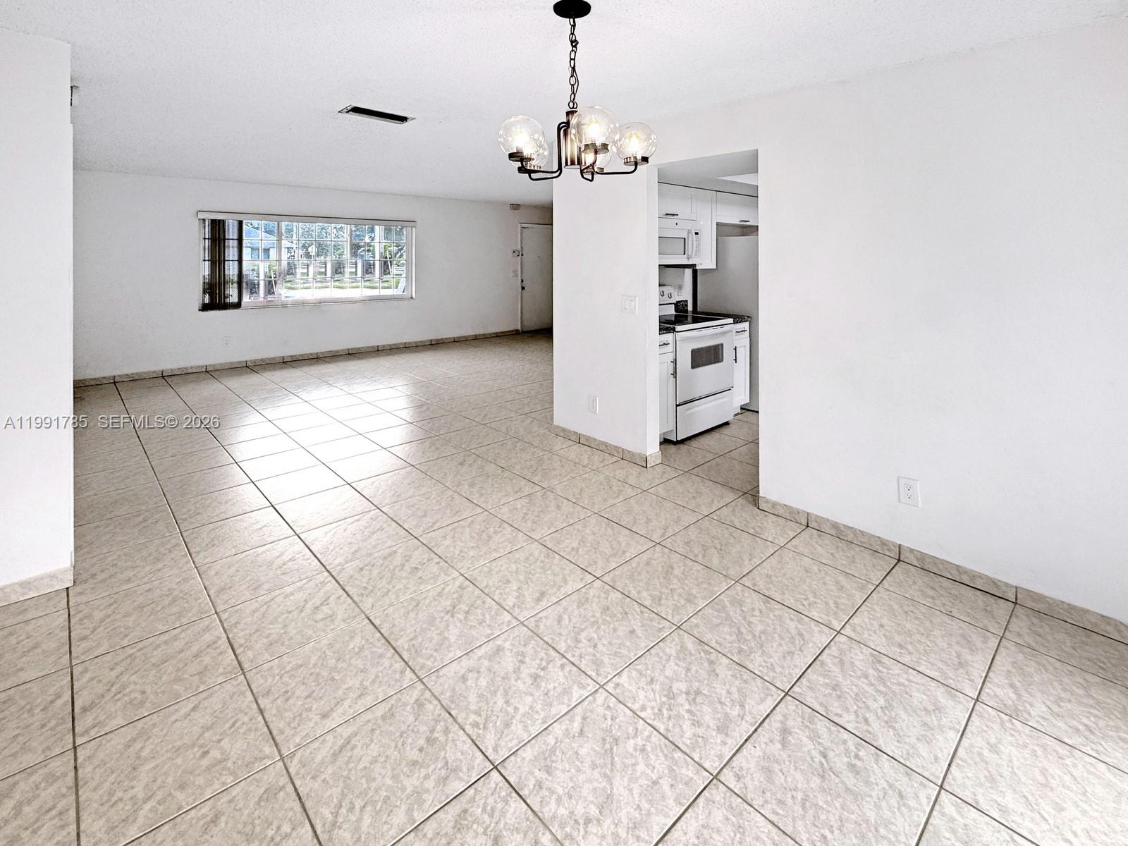 RAINBOW MIRAMAR - Residential