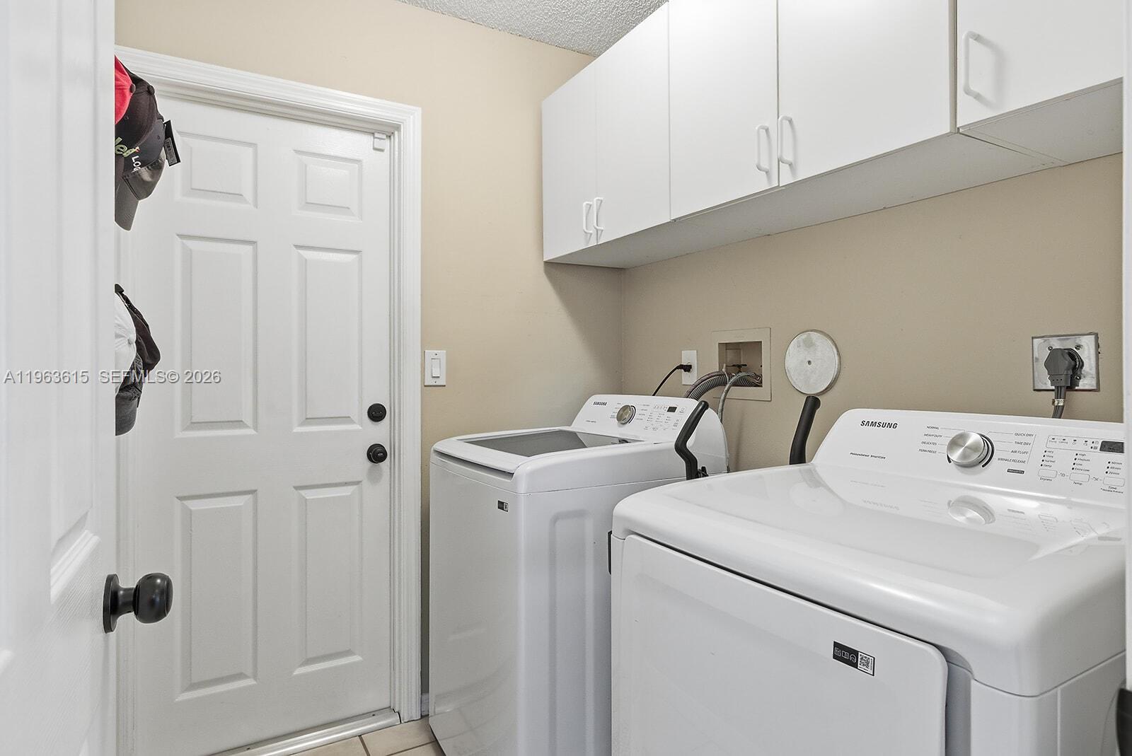 FLAMINGO ESTATES - Residential