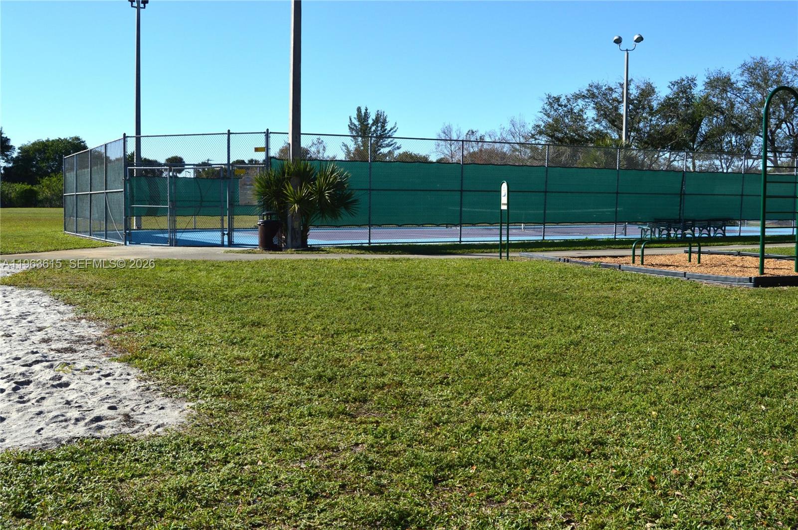 FLAMINGO ESTATES - Residential