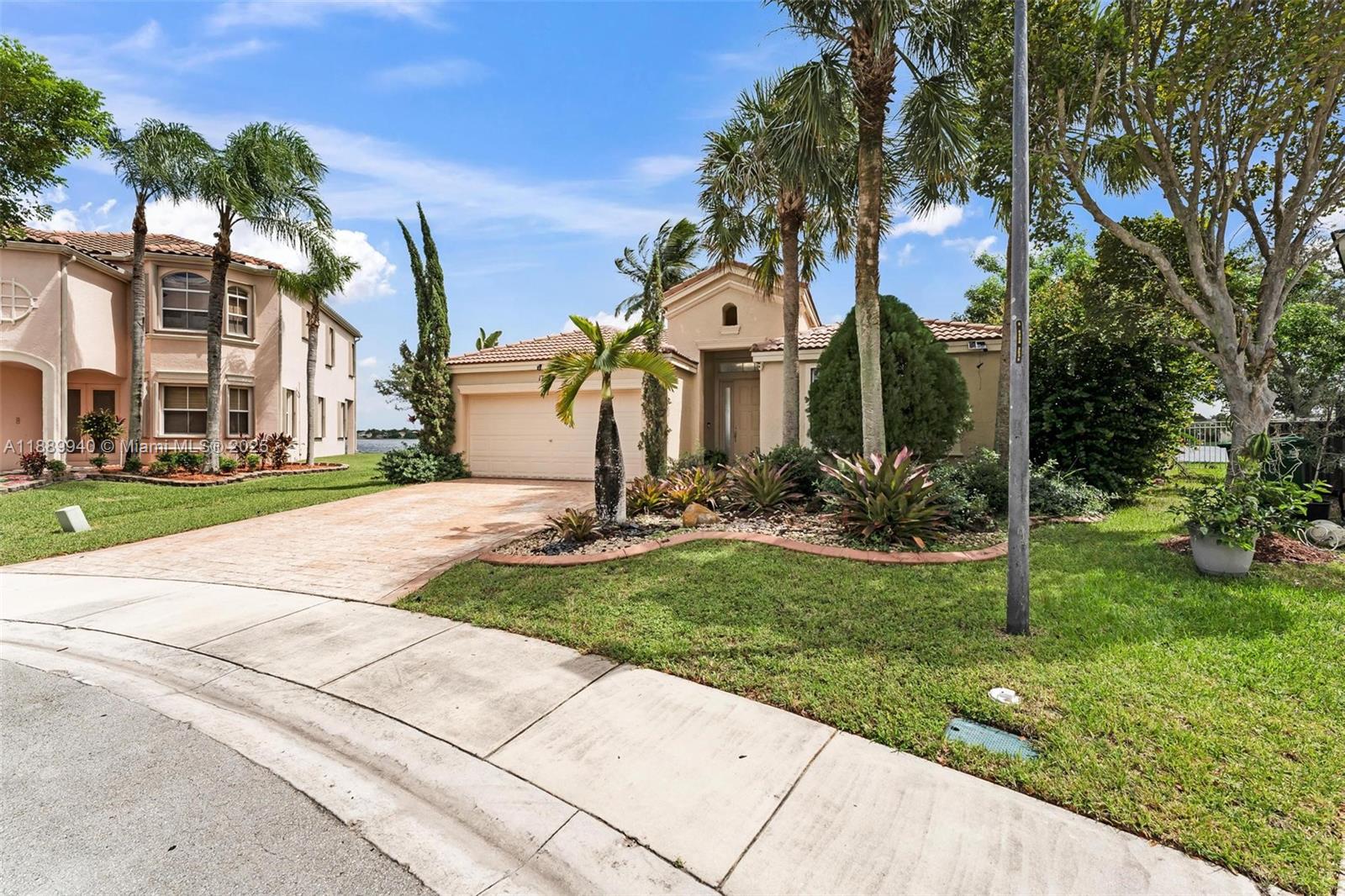RIVIERA ISLES I - Residential
