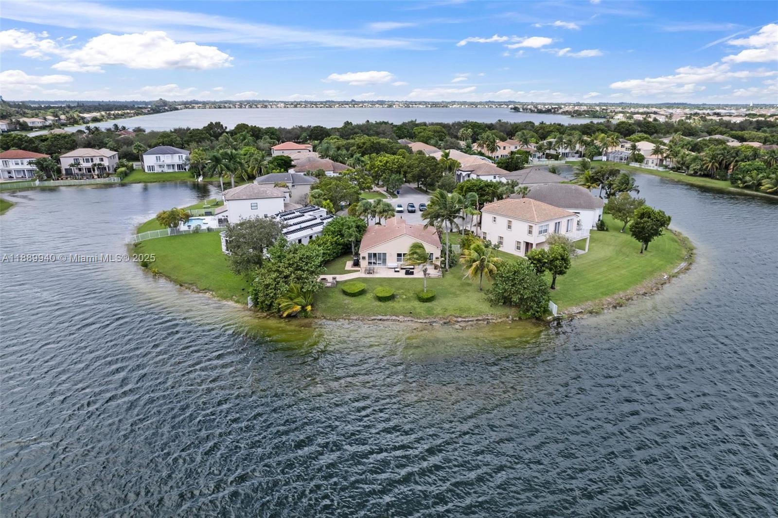 RIVIERA ISLES I - Residential