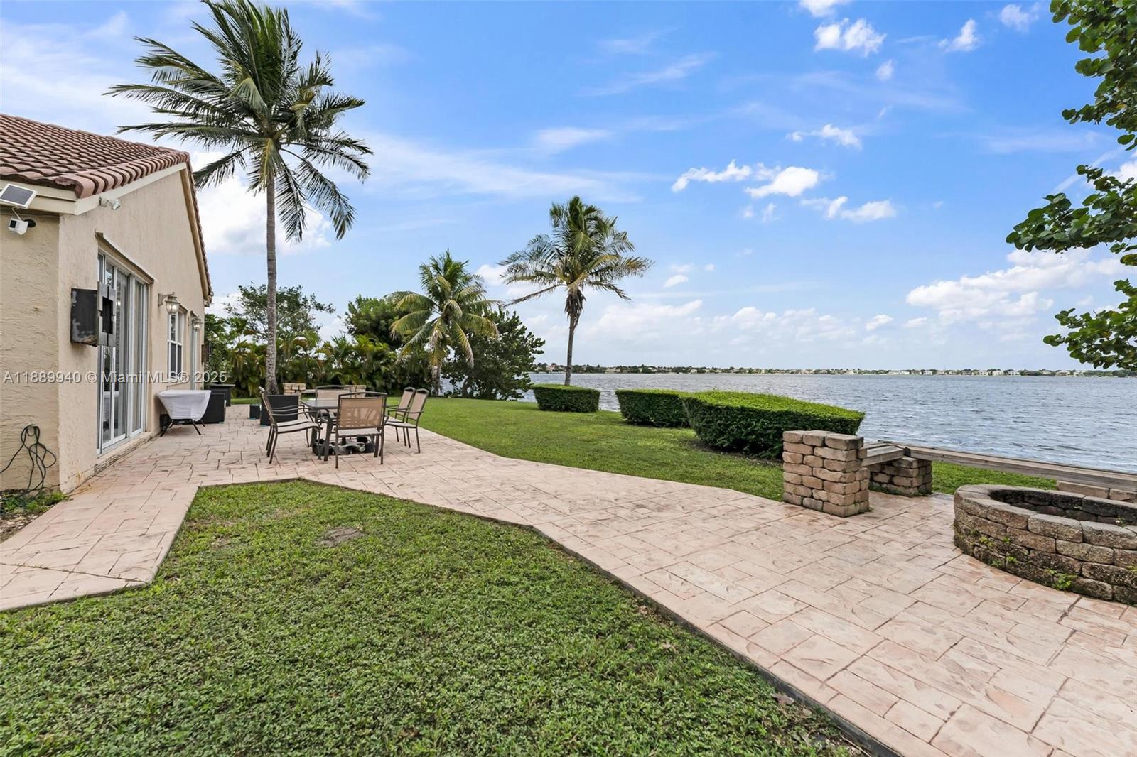 RIVIERA ISLES I - Residential