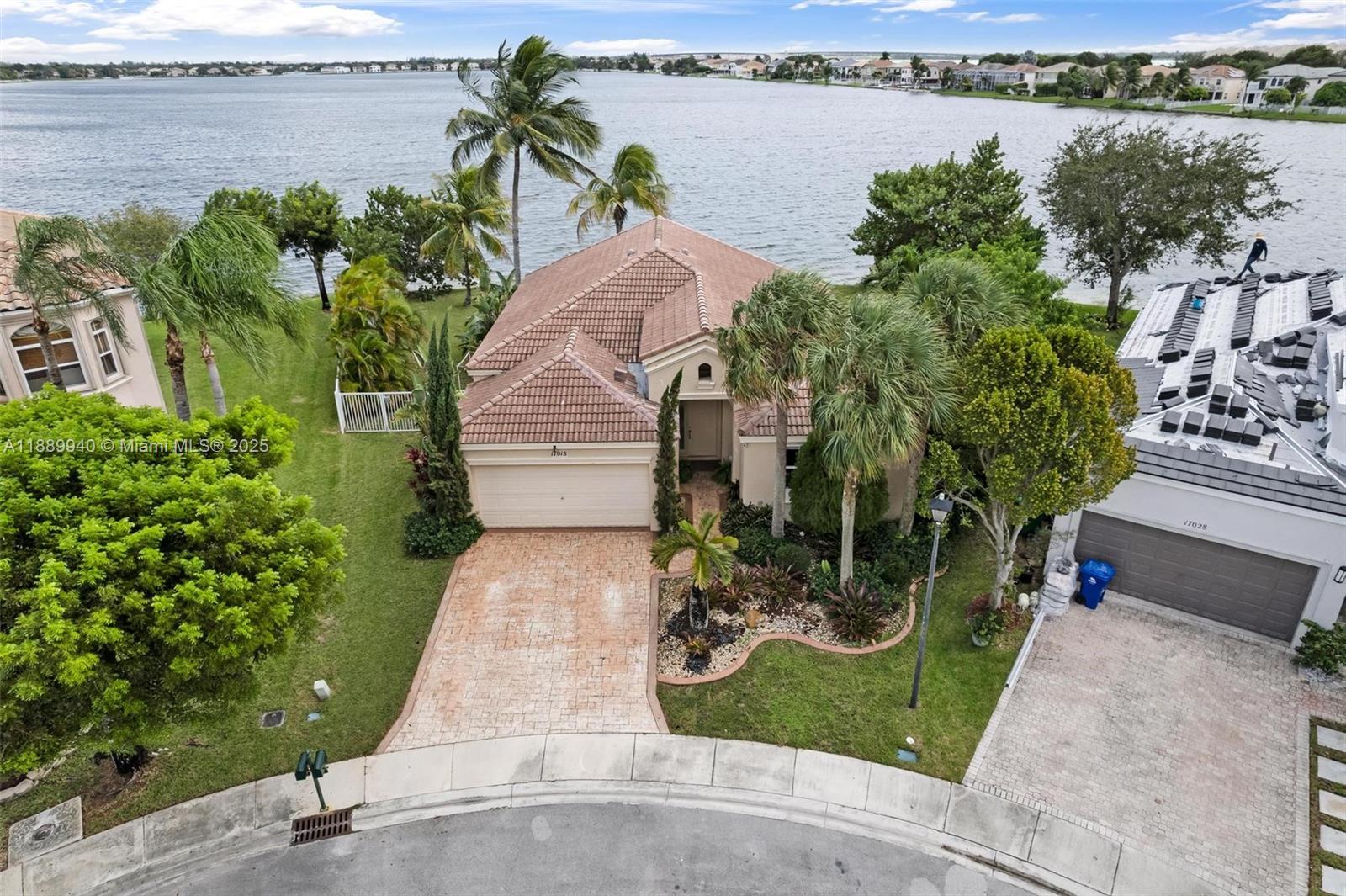 RIVIERA ISLES I - Residential