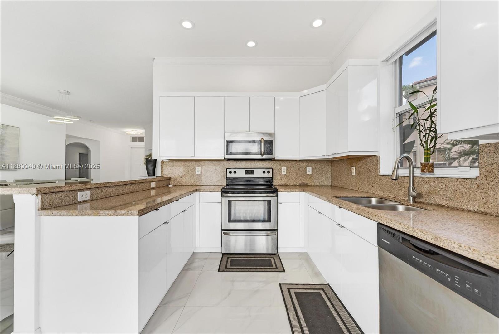 RIVIERA ISLES I - Residential