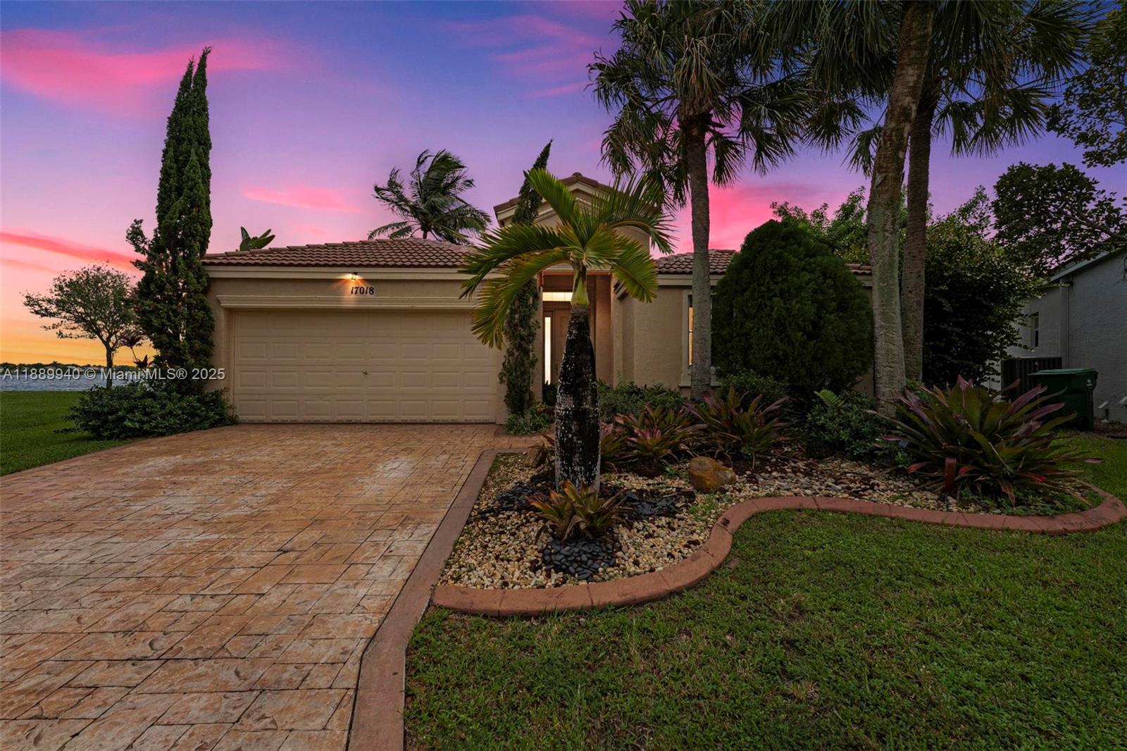 RIVIERA ISLES I - Residential