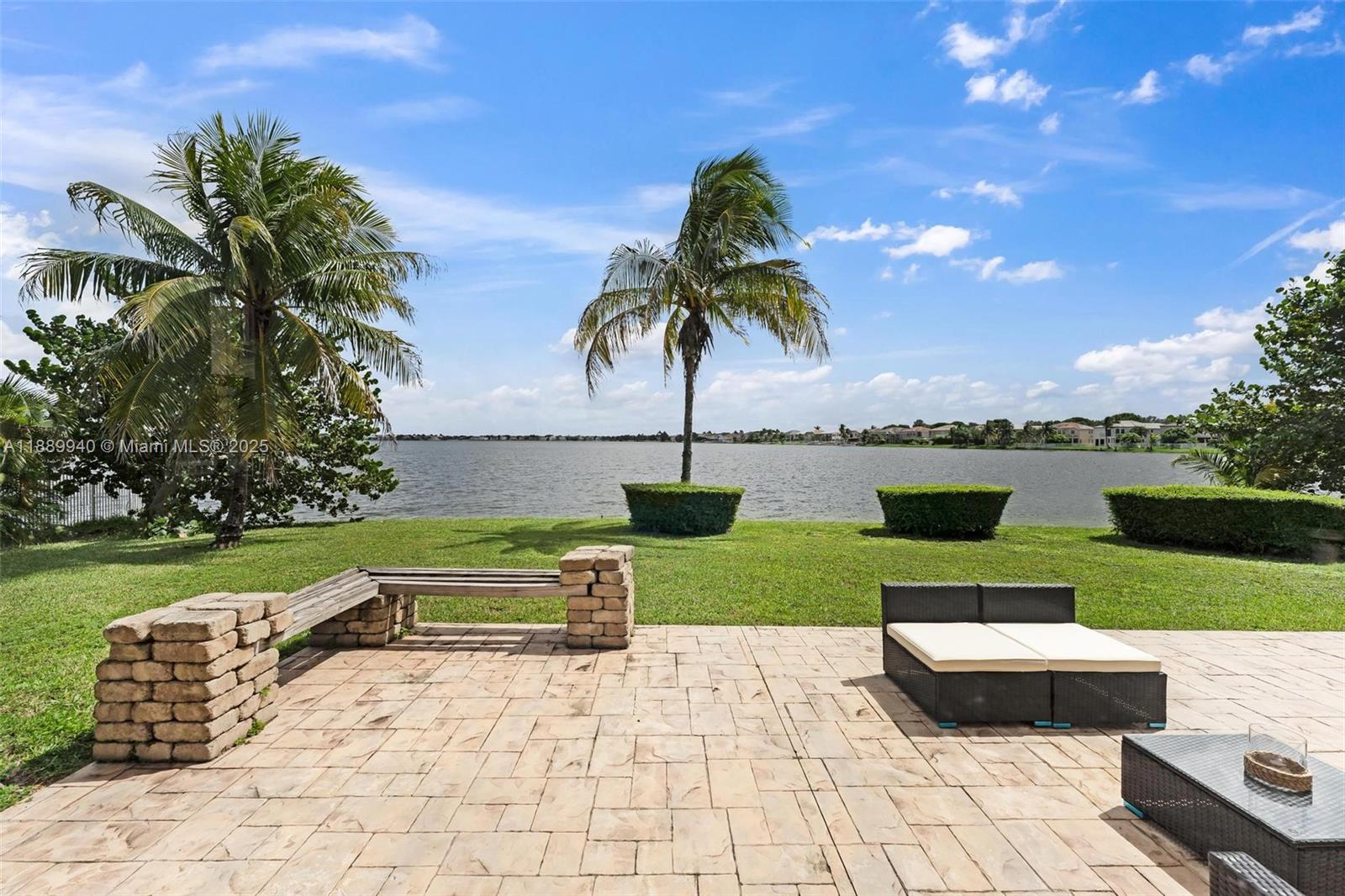 RIVIERA ISLES I - Residential