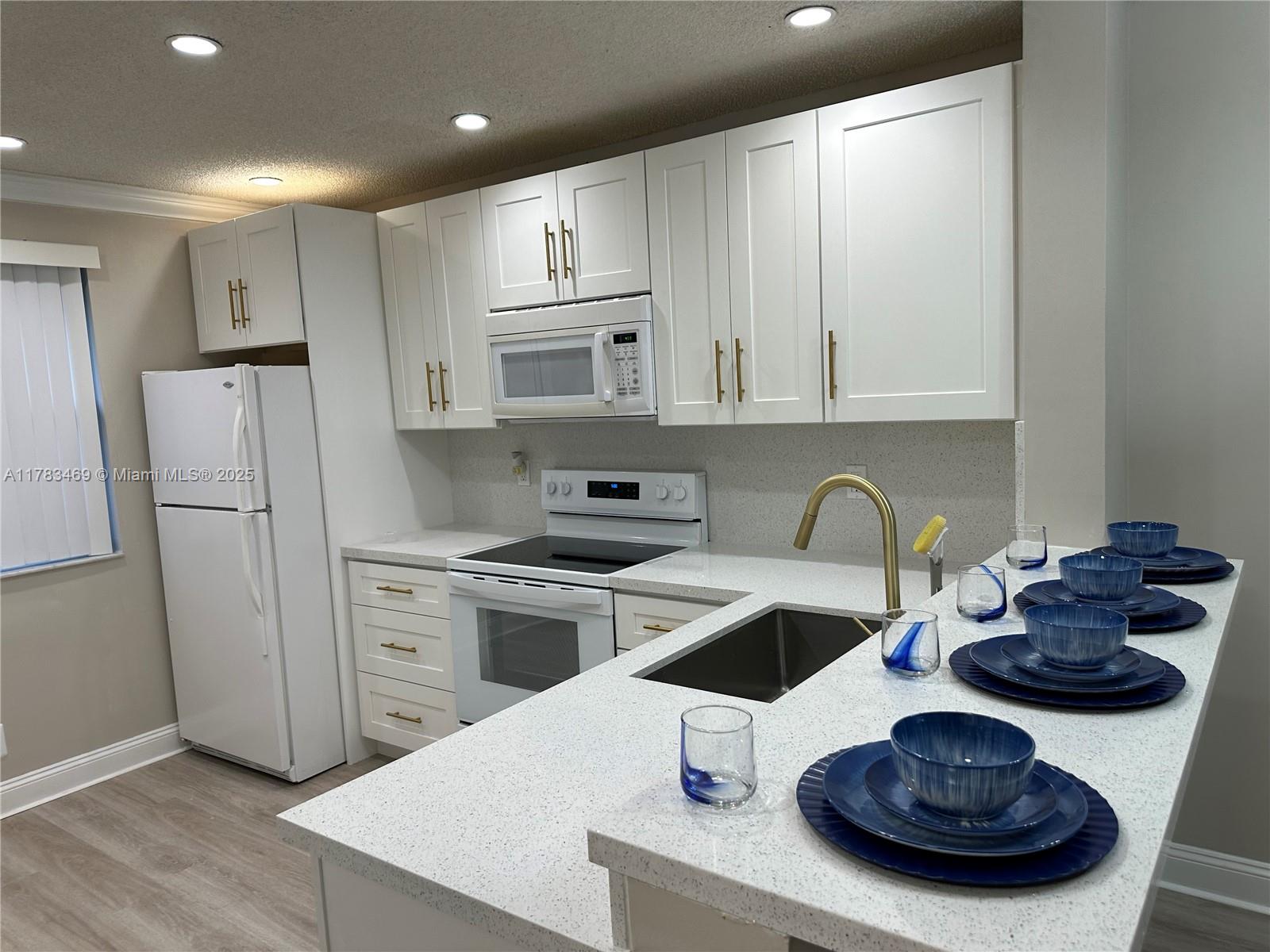 10135 W Sunrise Blvd 306