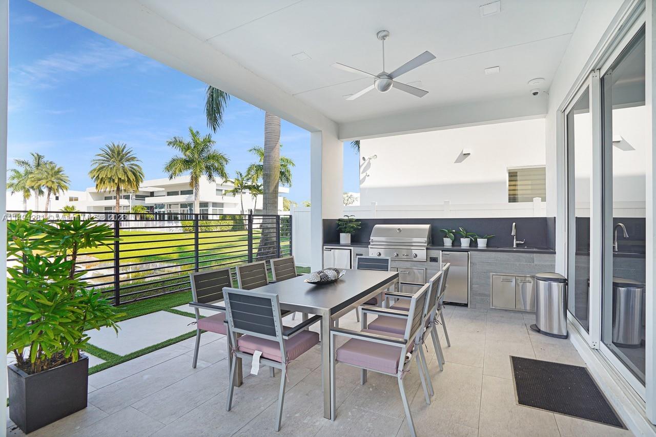 DORAL COMMONS RESIDENTIAL - Residential