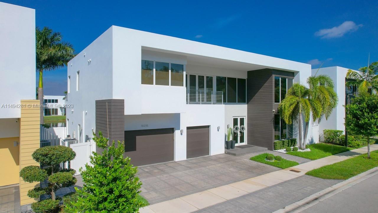 DORAL COMMONS RESIDENTIAL - Residential