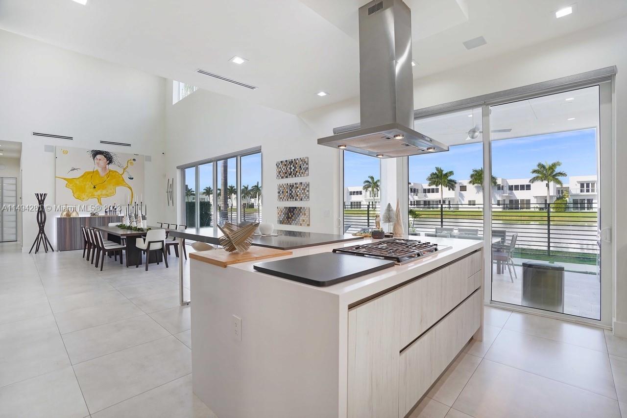 DORAL COMMONS RESIDENTIAL - Residential